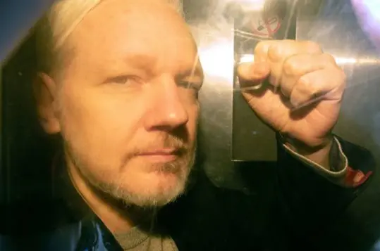 Va por tí, Assange
